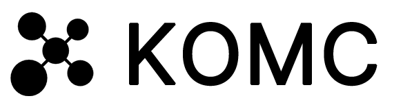 KOMC ロゴ